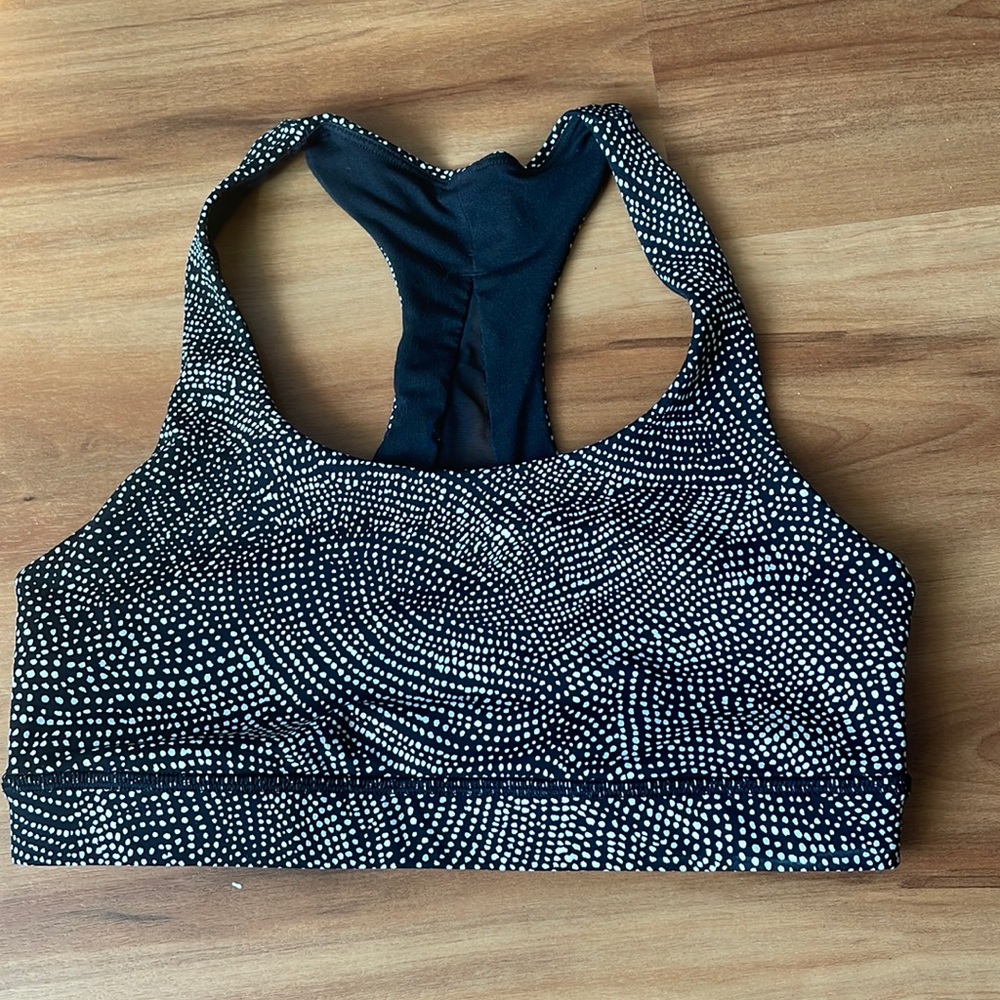 Lululemon sports bra!!